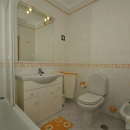 Dona Ana - A002 * Lagos